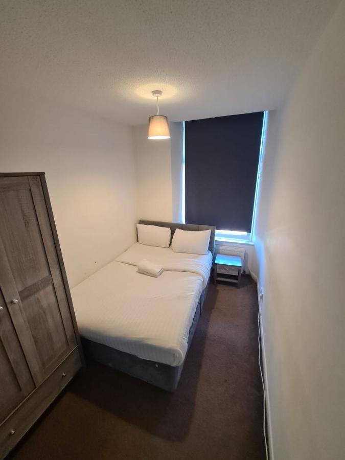 24Hr Self Check In Apartment Central Барнсли Экстерьер фото