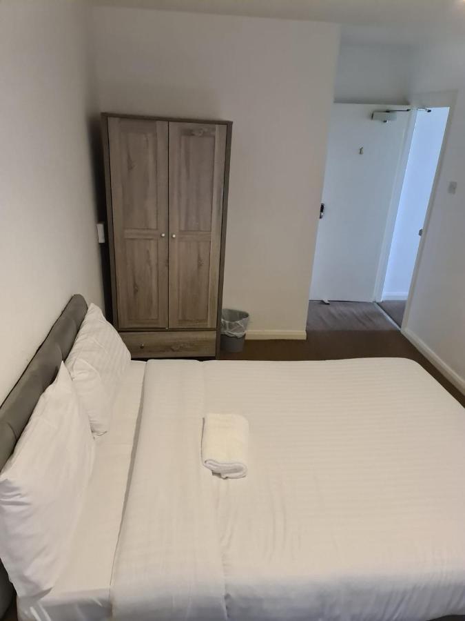 24Hr Self Check In Apartment Central Барнсли Экстерьер фото